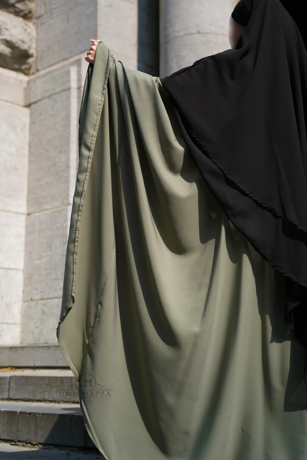Big Abaya Umm Hafsa - Image 17