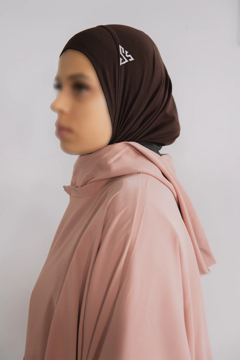 Hijab Sport Femme SafwaFlow™ – Respirant, Anti-Transpiration, Maintien Parfait, Confort Actif - Image 5