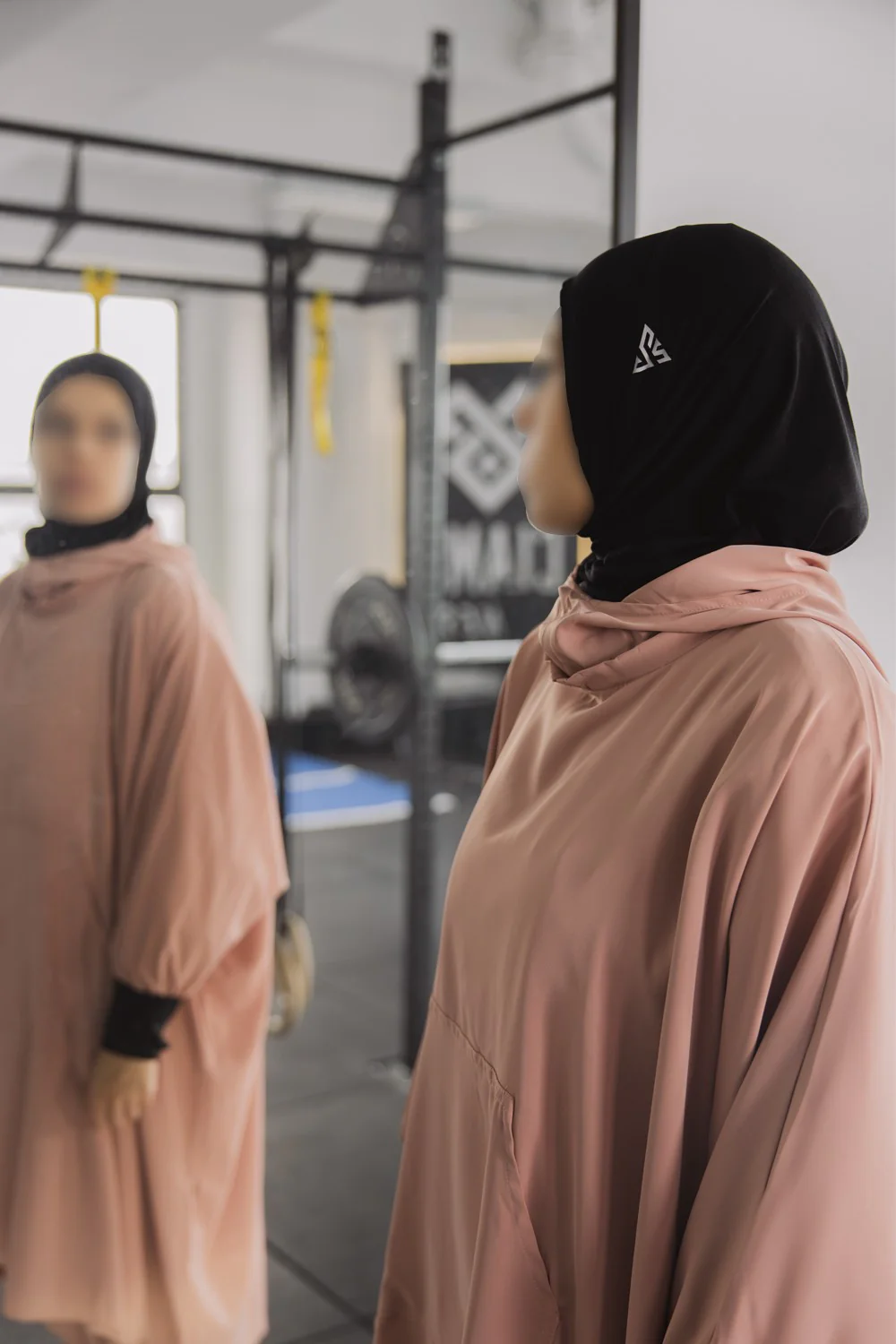 Hijab Sport Femme SafwaFlow™ – Respirant, Anti-Transpiration, Maintien Parfait, Confort Actif - Image 7