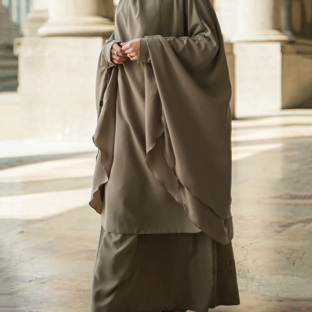 Jilbab Amira 2 voiles Umm Hafsa - Image 17
